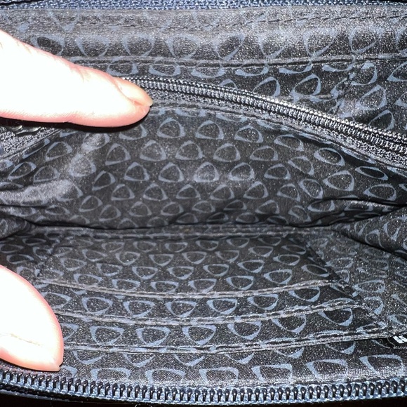 Liz Claiborne Vintage Black Leather Zipper Button Closure Wallet - Picture 4 of 7